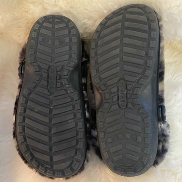 Ladies Crocs Animal Print - Picture 4 of 7